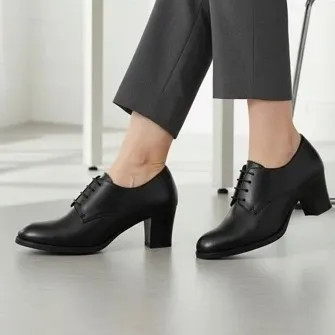 کفش چرم زنانه طبی بندی مدل پارمیس مشکی پاشنه 5 سانت