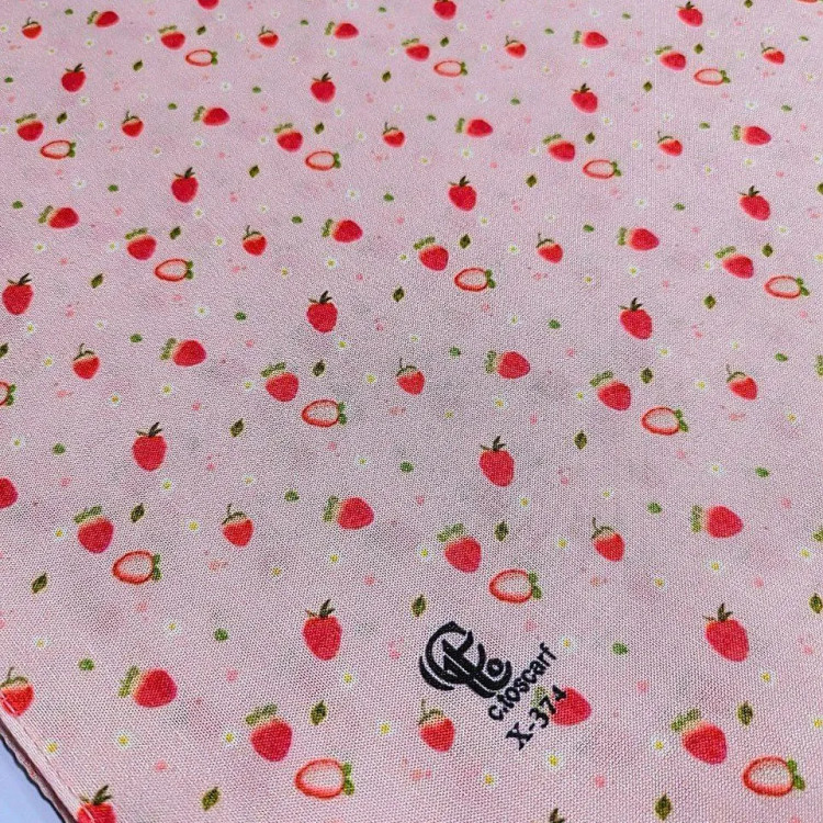 روسری نخ کاستوم طرح روژین چرخ دوز قواره بزرگ 140 سانتیمتر