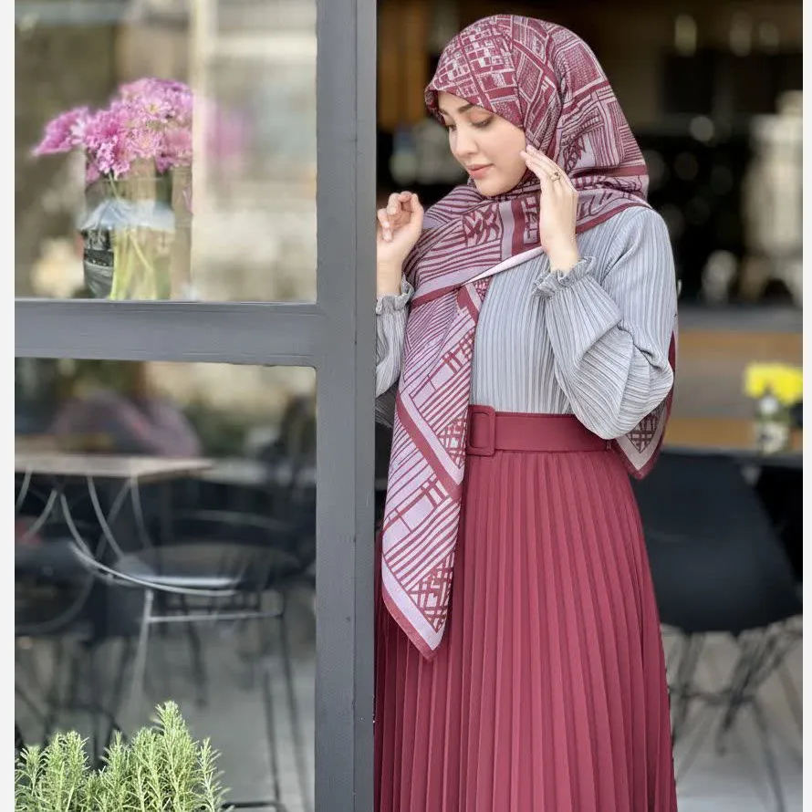 روسری نخ کاستوم طرح خاتون زنانه