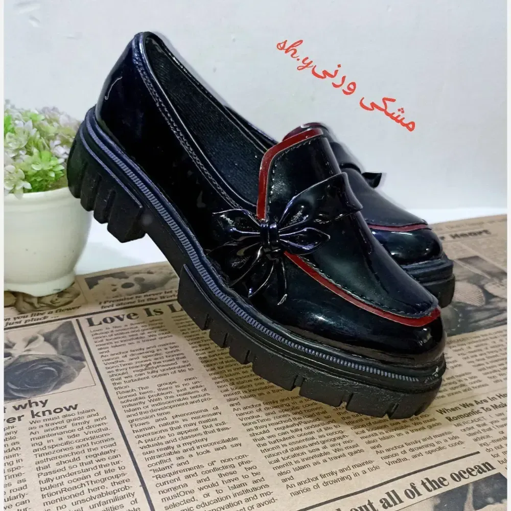 کفش لوفر زنانه پاشنه 5 سانت مدل پاپیونی جنس بیاله مات و براق