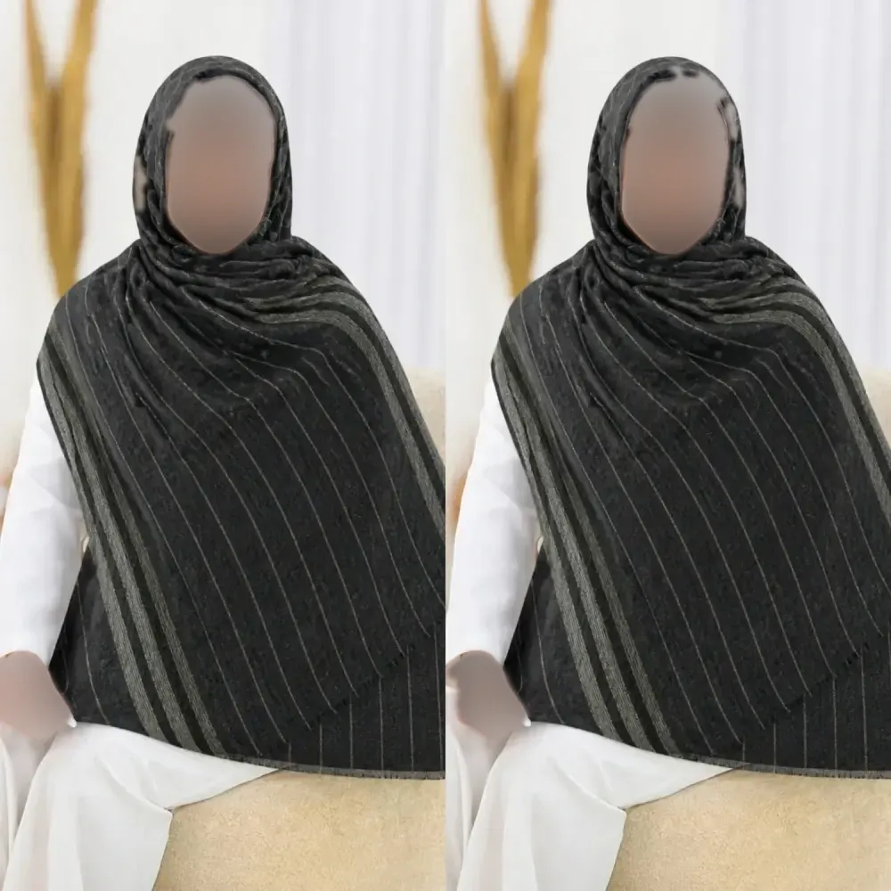 شال لمه مشکی طلایی مجلسی ابعاد 75 در 175 سانتیمتر