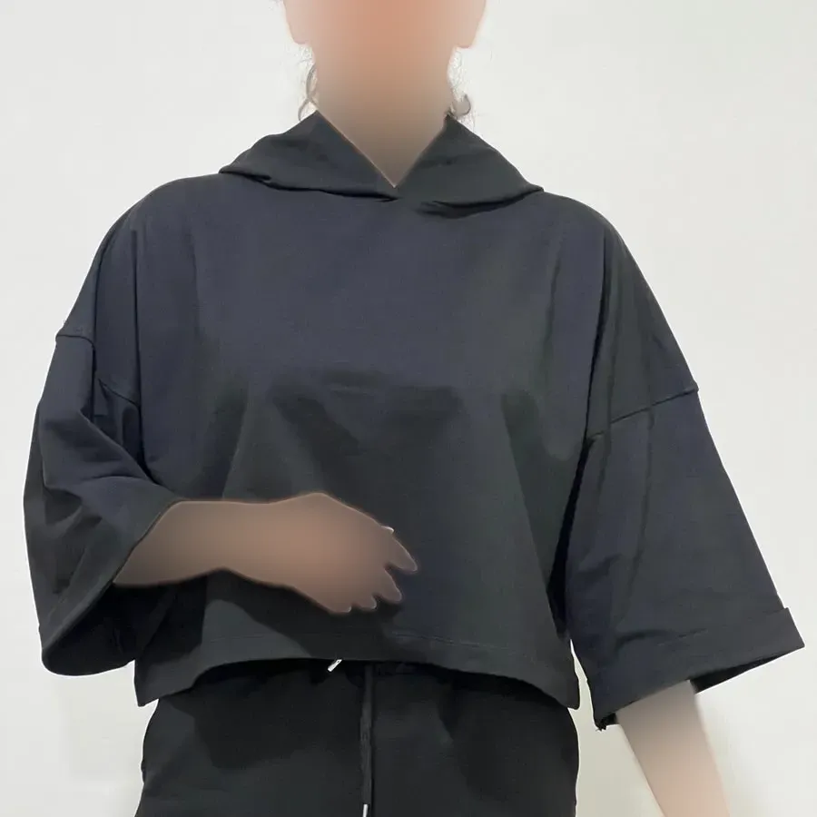 تیشرت کراپ باکسی کلاه دار جنس گلکسی کد 1397