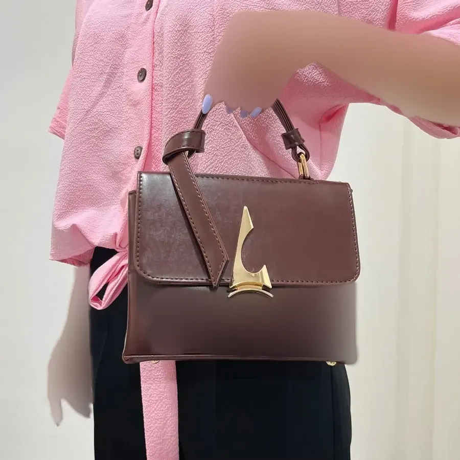 کیف دستی و دوشی زنانه دوزیپ جنس بیاله کد 1383 ابعاد 20x17x11 سانتیمتر