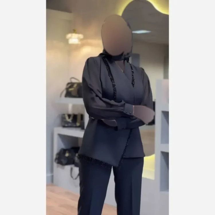 کت و شلوار مجلسی زنانه مدل نگاه جنس مازراتی و حریر رنگ مشکی