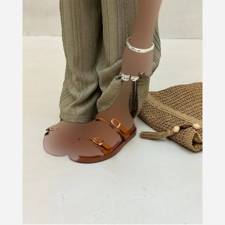 صندل زنانه زارا ساحلی چرم بیاله طبی و سبک با لژ یک سانت