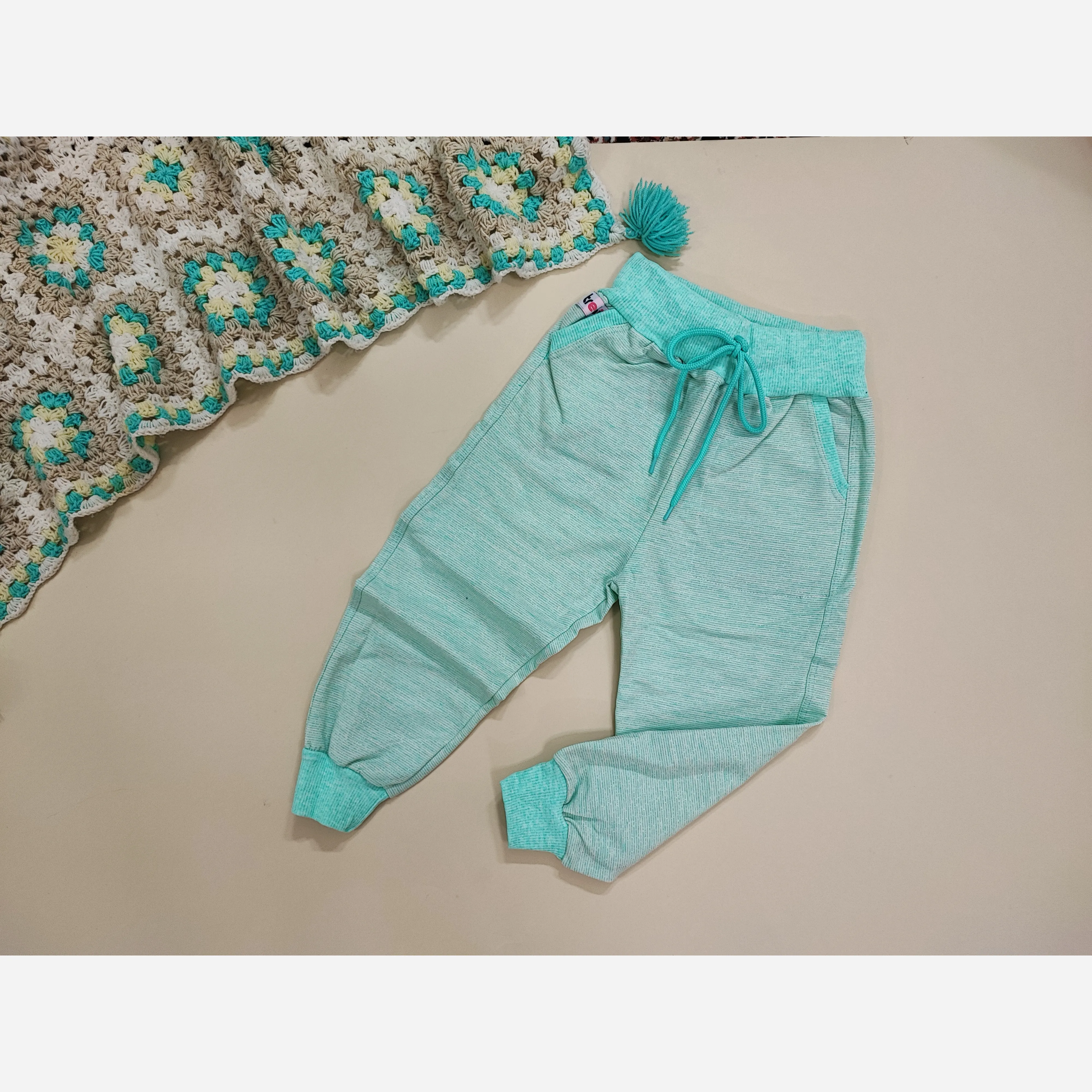 شلوار تک راحتی دخترانه لمه دار کمر و مچ کشی در 4 رنگ متنوع