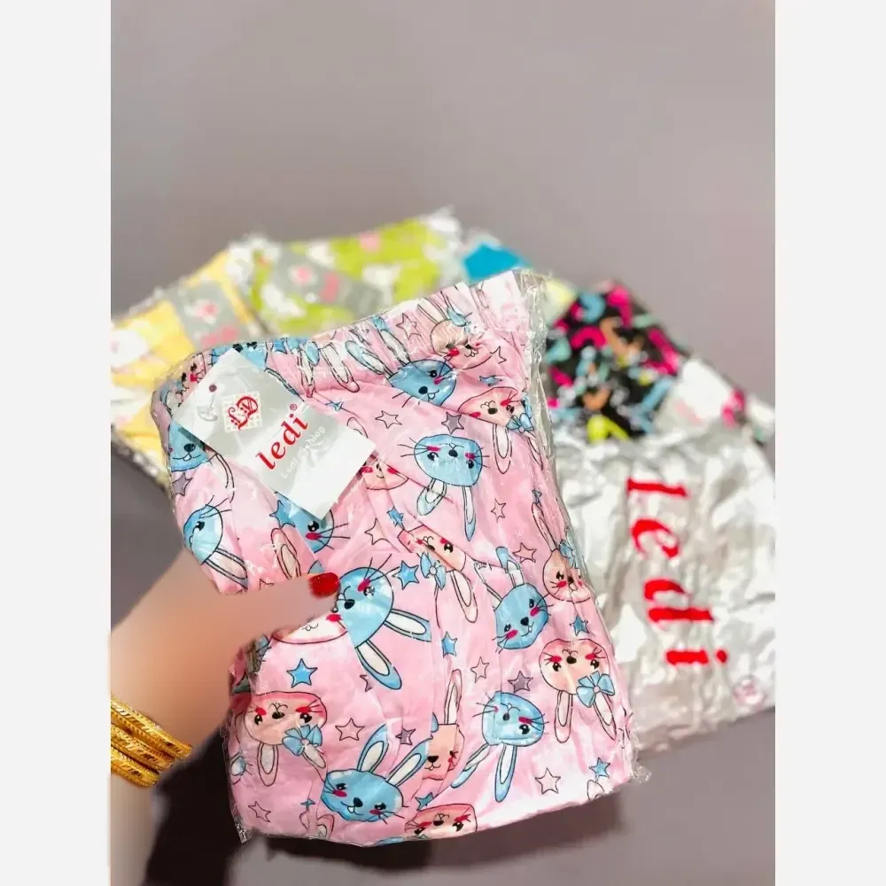 شلوار راحتی زنانه قواره بزرگ طرح فانتزی جنس پنبه گیاهی نرم و لطیف جیب دار و مچ دار سایز 38 تا 50