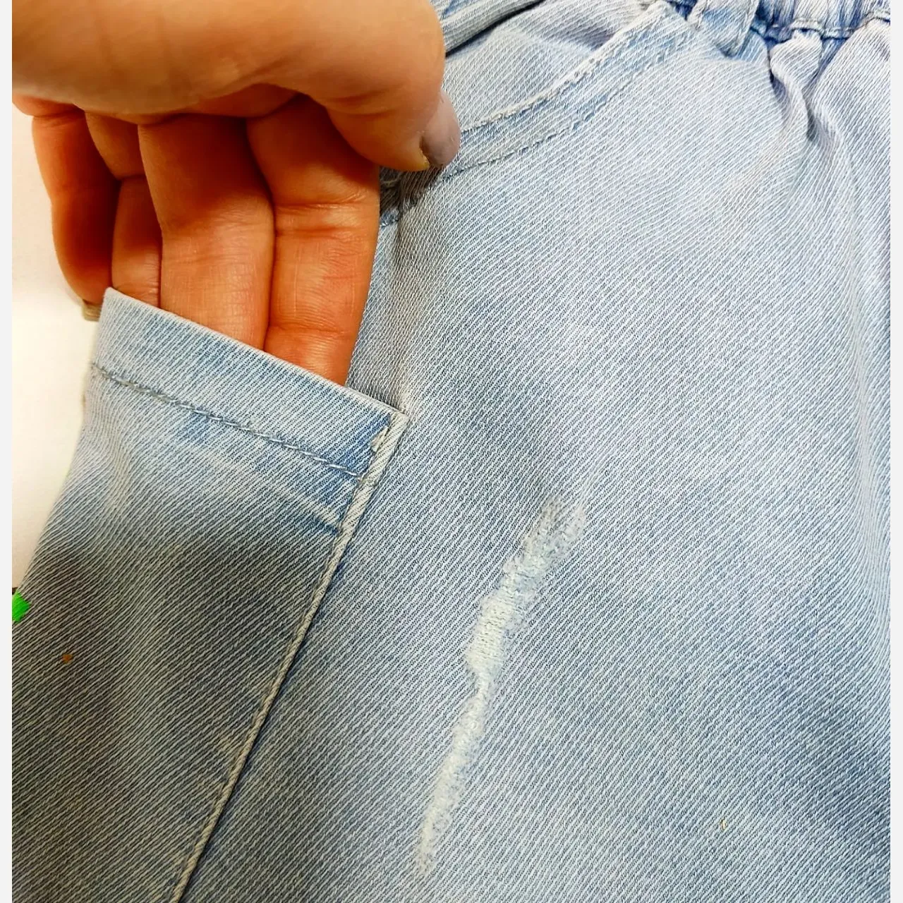 شلوارک جین بچگانه اسپرت جیب دار مناسب دختر و پسر سایز 9 ماه تا 5 سال