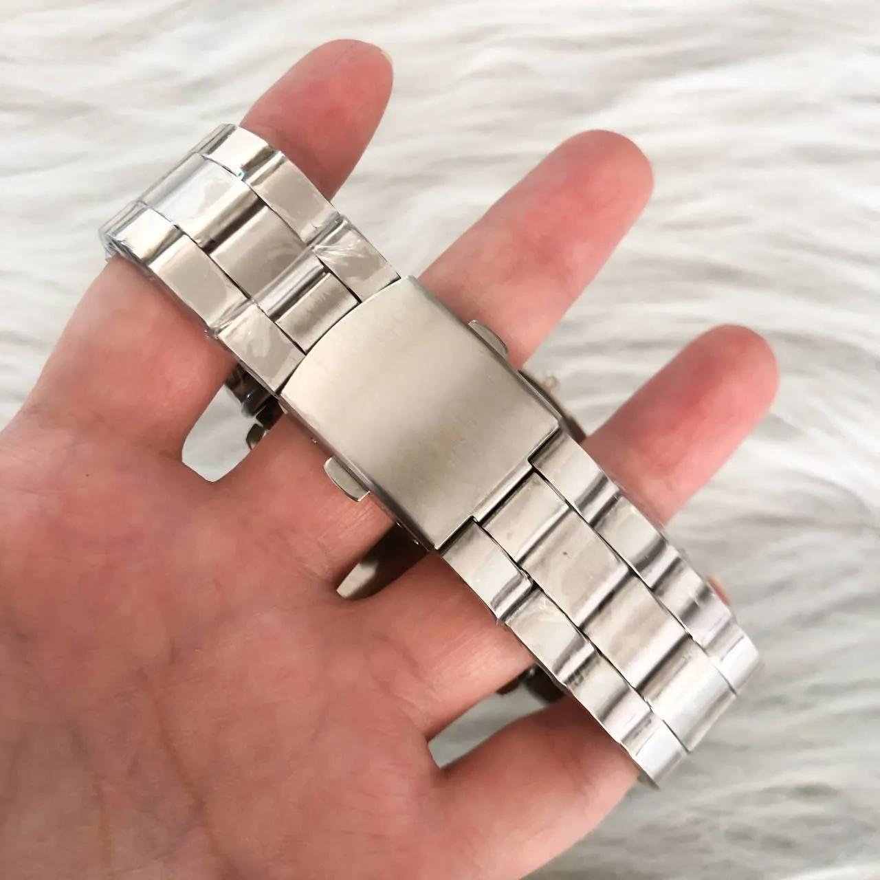 ست ساعت مردانه دیزل طرح سه موتوره به همراه دستبند کارتیر و حلقه با جعبه کادویی