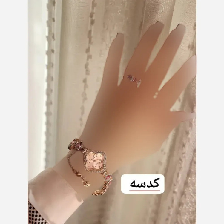 ساعت مچی مجلسی زنانه نگین دار به همراه انگشتر پروانه و جعبه کادویی