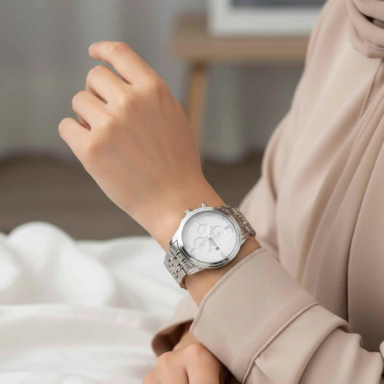 ساعت مچی زنانه سیکو استیل صفحه سفید طرح سه موتور مدل 2583 با تقویم و موتور ژاپن