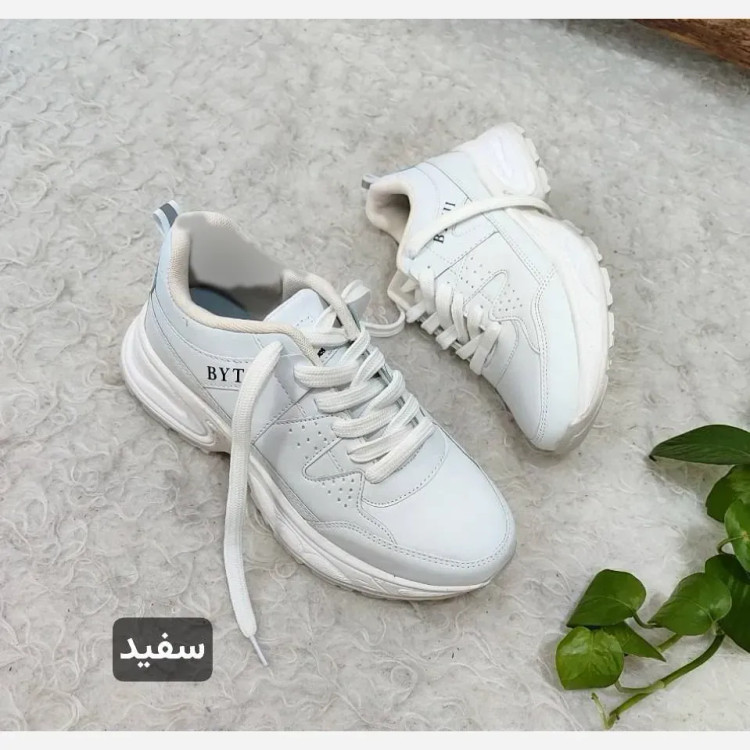کتونی لژدار طبی زنانه مدل بایتجی با رویه چرم صنعتی و زیره PU