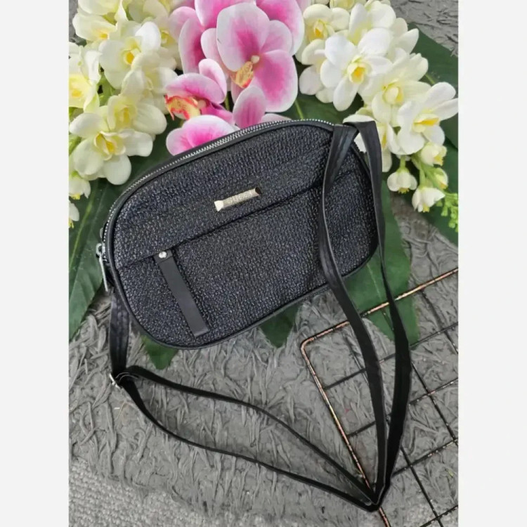 کیف زنانه آیدا جنس چرم طرح کنفی سه خونه