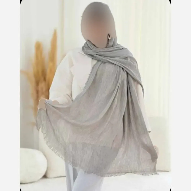شال پلیسه لمه دار دور ریش ابعاد 175 در 75 سانتی متر