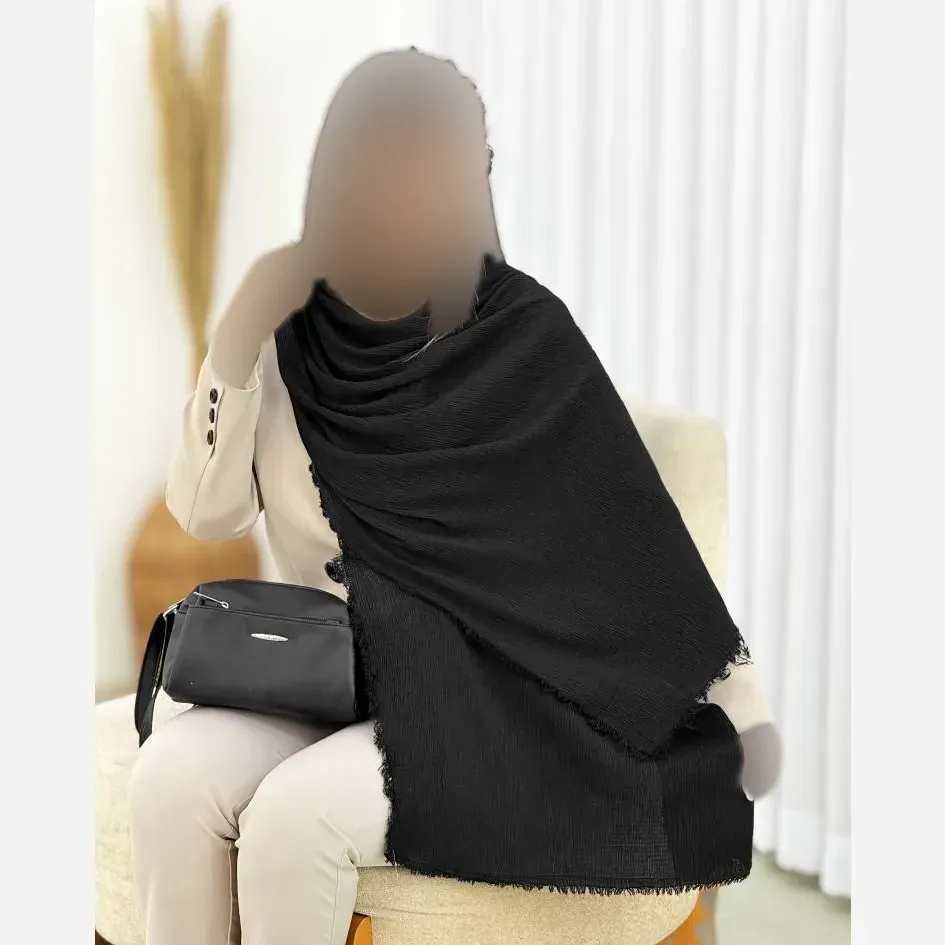 شال پلیسه لمه دار دور ریش ابعاد 175 در 75 سانتی متر