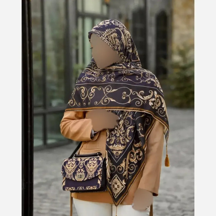 ست کیف و روسری الیزابت با کیف مخمل و چرم و روسری نخی منگولهدار