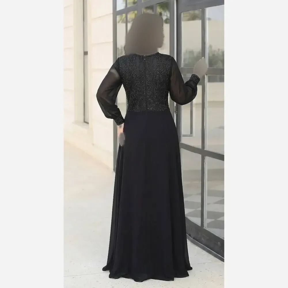پیراهن مجلسی زنانه حریر سایز بزرگ کاپدار بالاتنه دانتل سنگدوزی شده مشکی