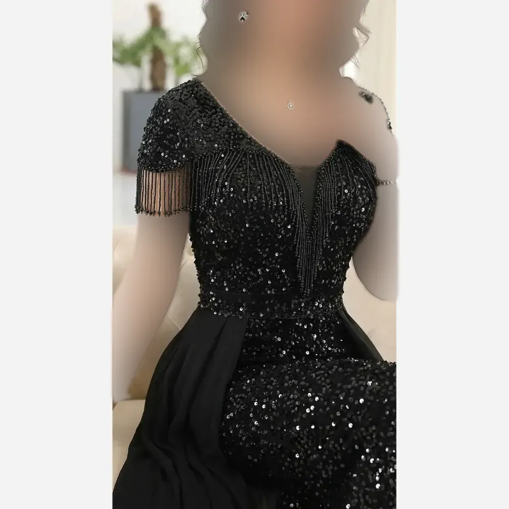 پیراهن مجلسی زنانه حریر سایز بزرگ کاپدار بالاتنه دانتل سنگدوزی شده مشکی