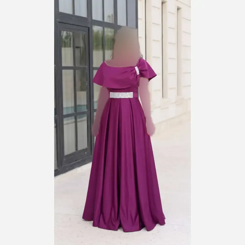 پیراهن مجلسی زنانه حریر سایز بزرگ کاپدار بالاتنه دانتل سنگدوزی شده مشکی
