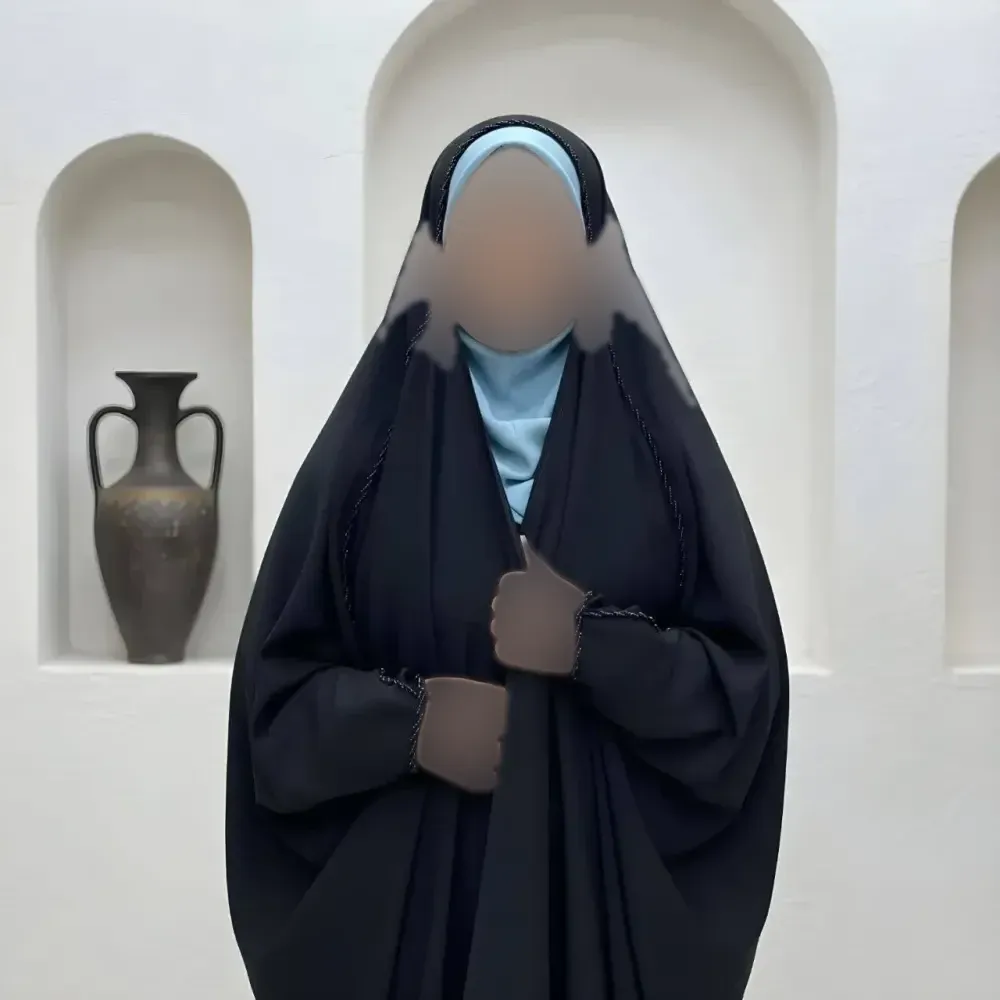 چادر جده دخترانه منجوقدوزی شده جنس کرپ حریرالاسود مشکی
