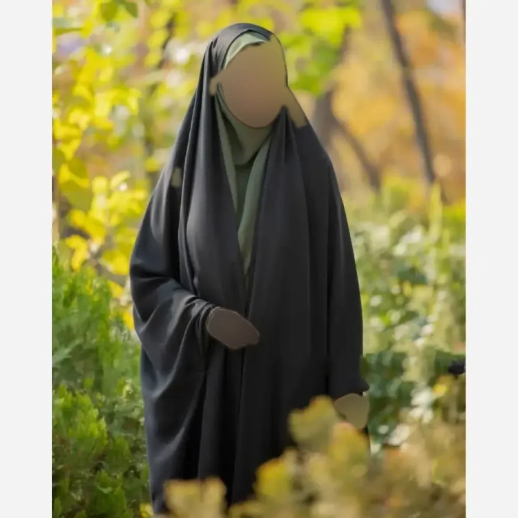 چادر خبرنگاری زنانه مدل کارمندی جنس کرپ حریرالاسود رنگ مشکی