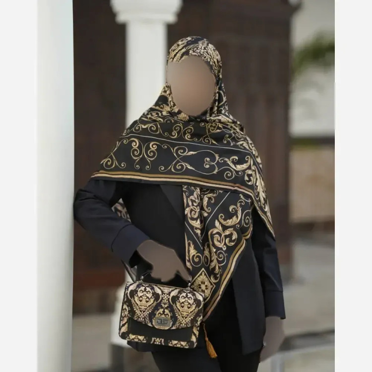 ست کیف و روسری الیزابت با کیف مخمل و چرم و روسری نخی منگوله دار