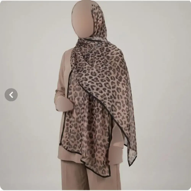 شال توری پلنگی دور گاندوزی قواره بزرگ تابستانی