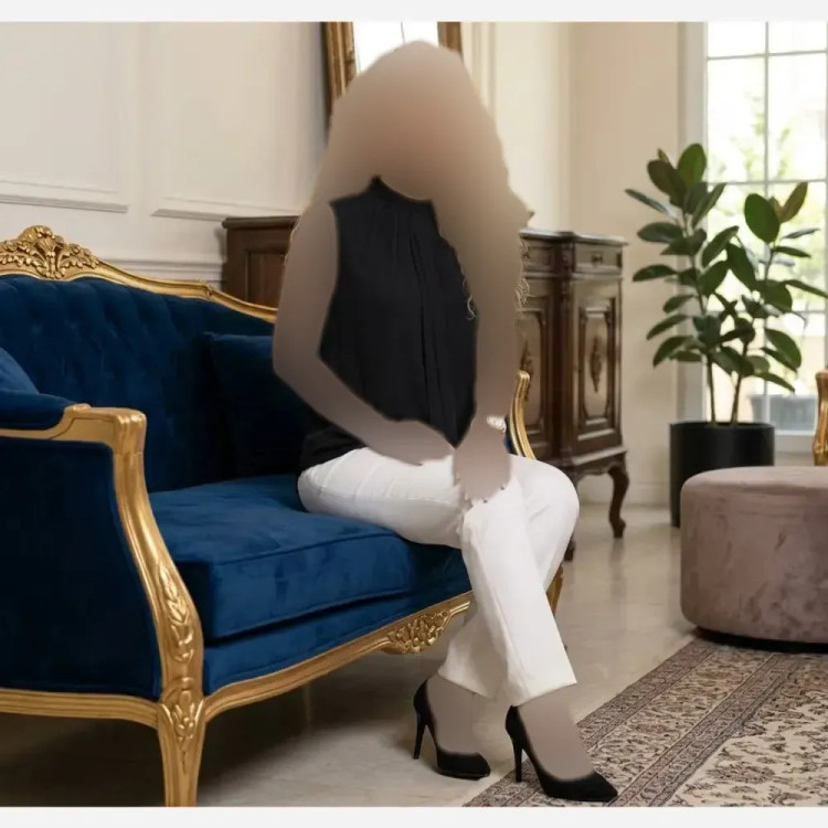 شومیز زیرکتی زنانه مشکی جنس کرپ الیزه سایز 40 تا 50