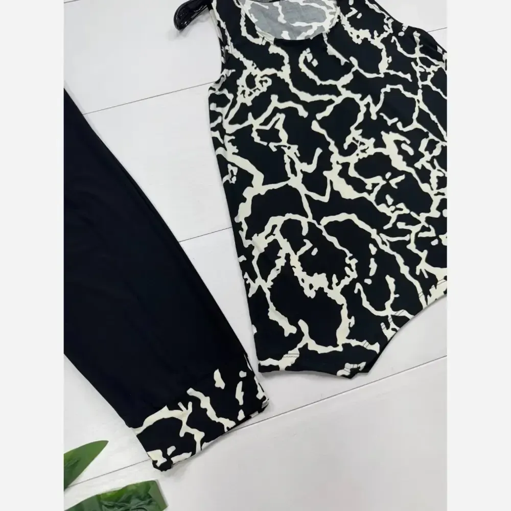 تیشرت باکسی کلاه دار زنانه جنس نخ پنبه رنگ مشکی فری سایز