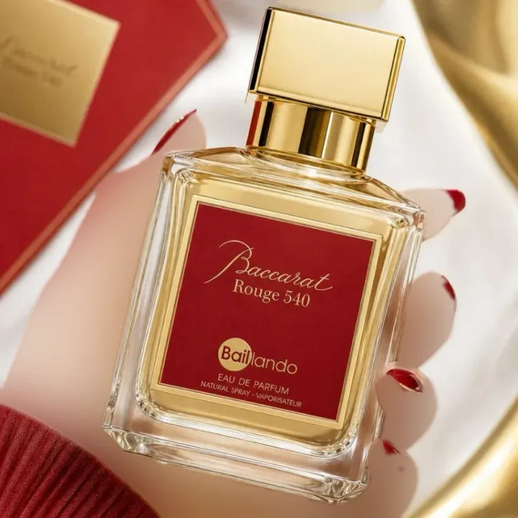 ادوپرفیوم بایلندو مدل Baccarat Rouge 540 حجم 100 میلی لیتر