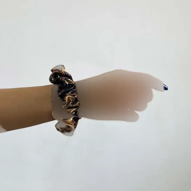کش موی زنانه اسکرانچی ساتن