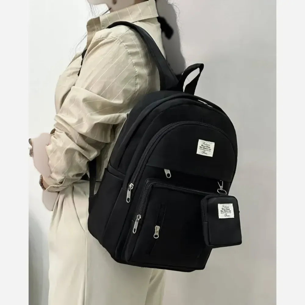 کوله پشتی زرین دیبا ضد آب با کیفیت عالی و سه زیپ و جای قمقمه اندازه 40*28 سانت مشکی کرم و تمام مشکی