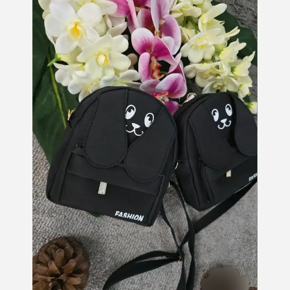 کیف چرمی مژگان زنانه جادار با بند بلند