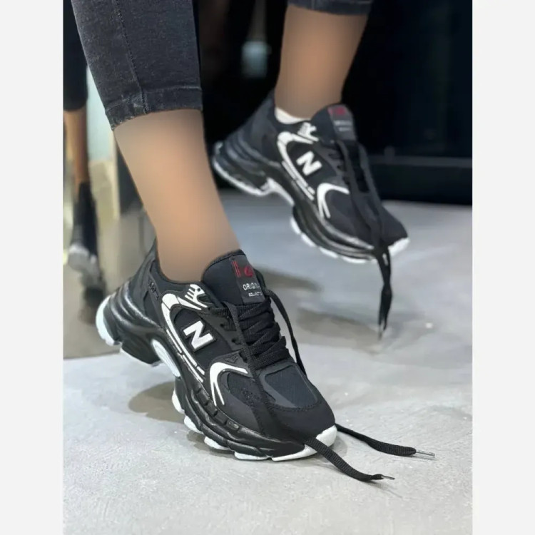 کتونی زنانه مشکی سایز 37